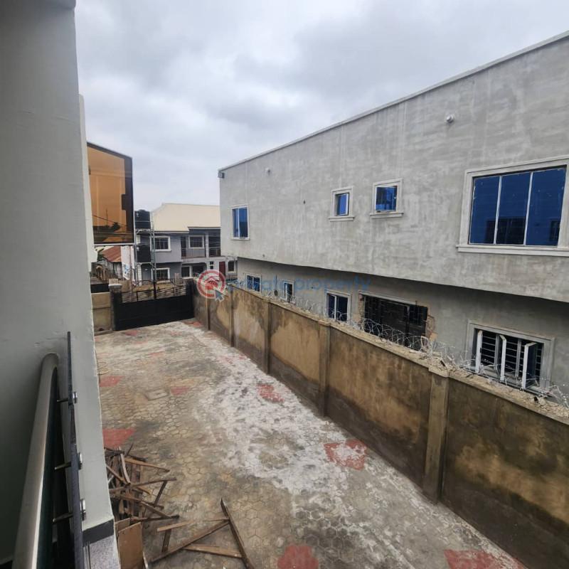 2 bedroom Semi detached Duplex For Rent Ile Tuntun, Teachers' Quarters, Jericho Extension, Ibadan. Ibadan Oyo - 4
