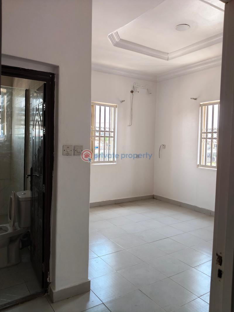 2 bedroom Block Of Flats For Rent Off Admiralty Way Lekki Phase 1 Lagos - 5
