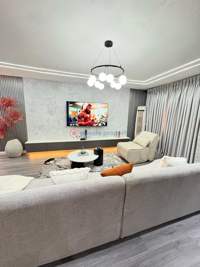 Two bedrooms service apartment - 4 2 bedroom Block Of Flats Short let Admiralty Way Off Studio 24 Lekki Phase 1 Lagos - 4