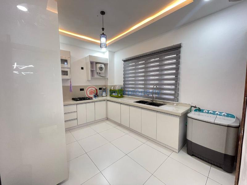 Two bedrooms service apartment - 13 2 bedroom Block Of Flats Short let Gbangbala Street Ikate Elegushi Lekki Lagos - 13