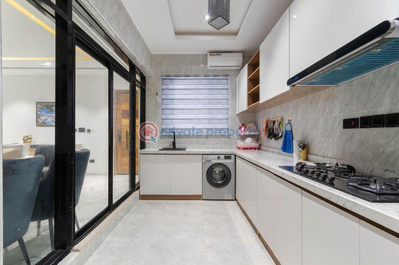 Two bedrooms service apartment - 11 2 bedroom Block Of Flats Short let Ikate Lekki Phase 1 Lagos - 11