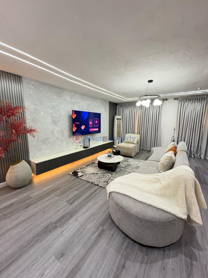 Two bedrooms service apartment - 2 2 bedroom Block Of Flats Short let Admiralty Way Off Studio 24 Lekki Phase 1 Lagos - 2