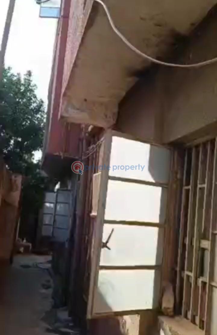 10 bedroom Flat & Apartment For Sale Iju Ishaga Iju-obawole Ifako-Ijaiye Lagos - 3
