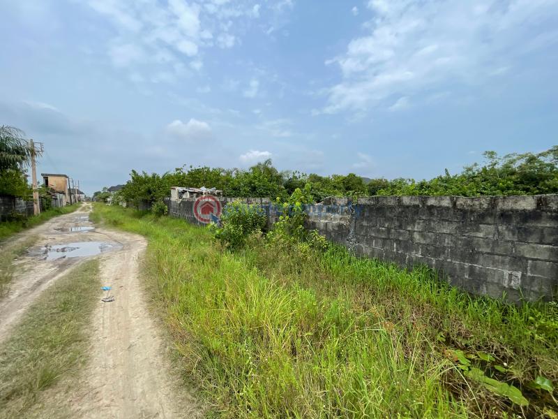 Residential Land For Sale Okolomi Street, Jehovah Witness Road, Bogije Lakowe Ajah Lagos - 3