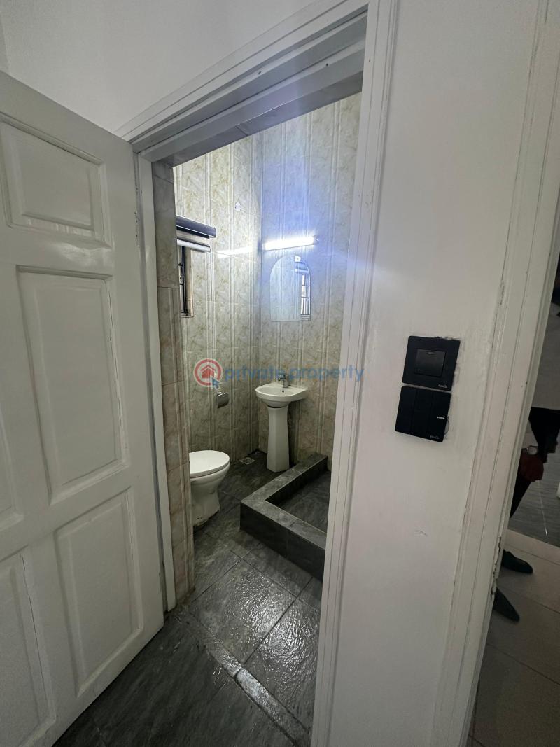 2 bedroom Flat & Apartment For Rent Lekki Phase 1 Lagos - 10