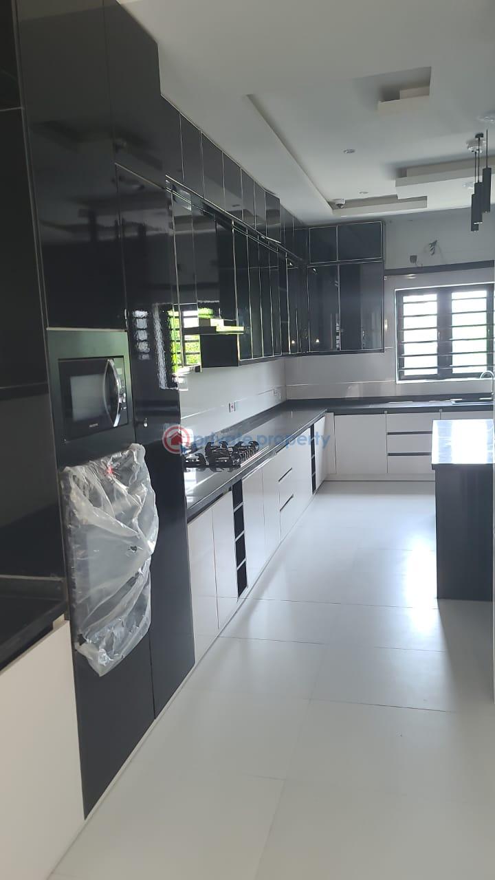 Two units of luxurious 5 bedroom detached duplex - 14 5 bedroom Detached Duplex For Sale Royal Gardens Estate Ajah Lagos - 14