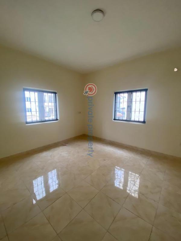 2 bedroom Block Of Flats For Rent Jahi Aduvie School Jahi Abuja Phase 2  - 9