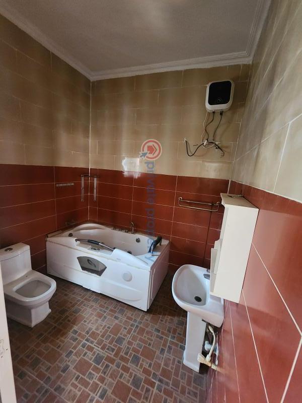 5 bedroom Detached Duplex For Sale Crown Estate, Facing Expressway By Shoprite Sangotedo Ajah Lagos - 16