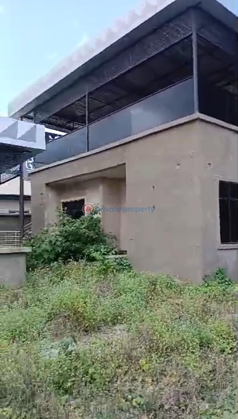 Duplex For Sale Uholor Community, Close To Enogie Palace, Off Airport Road, Off Ekenwan Road.* Benin Edo - 0