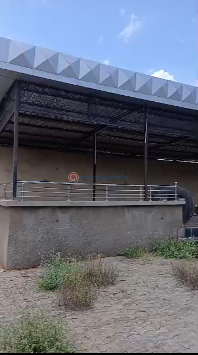 Duplex For Sale Uholor Community, Close To Enogie Palace, Off Airport Road, Off Ekenwan Road.* Benin Edo - 2