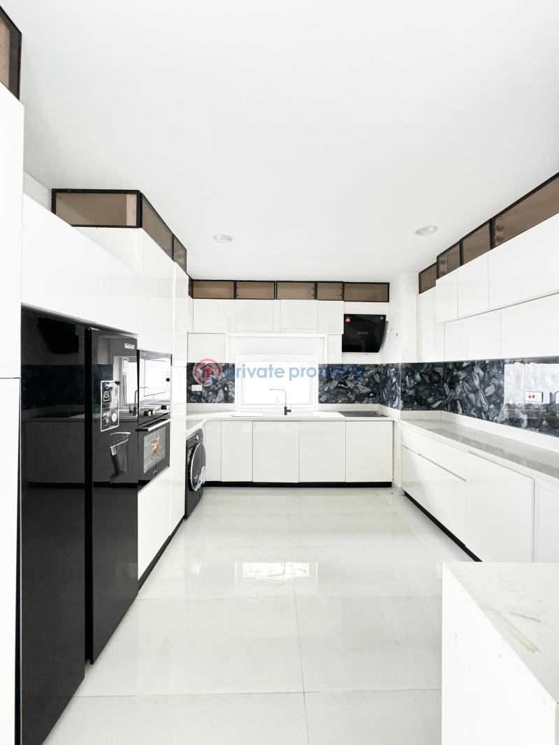 4 bedroom Detached Duplex For Sale Banana Island Ikoyi Lagos - 3