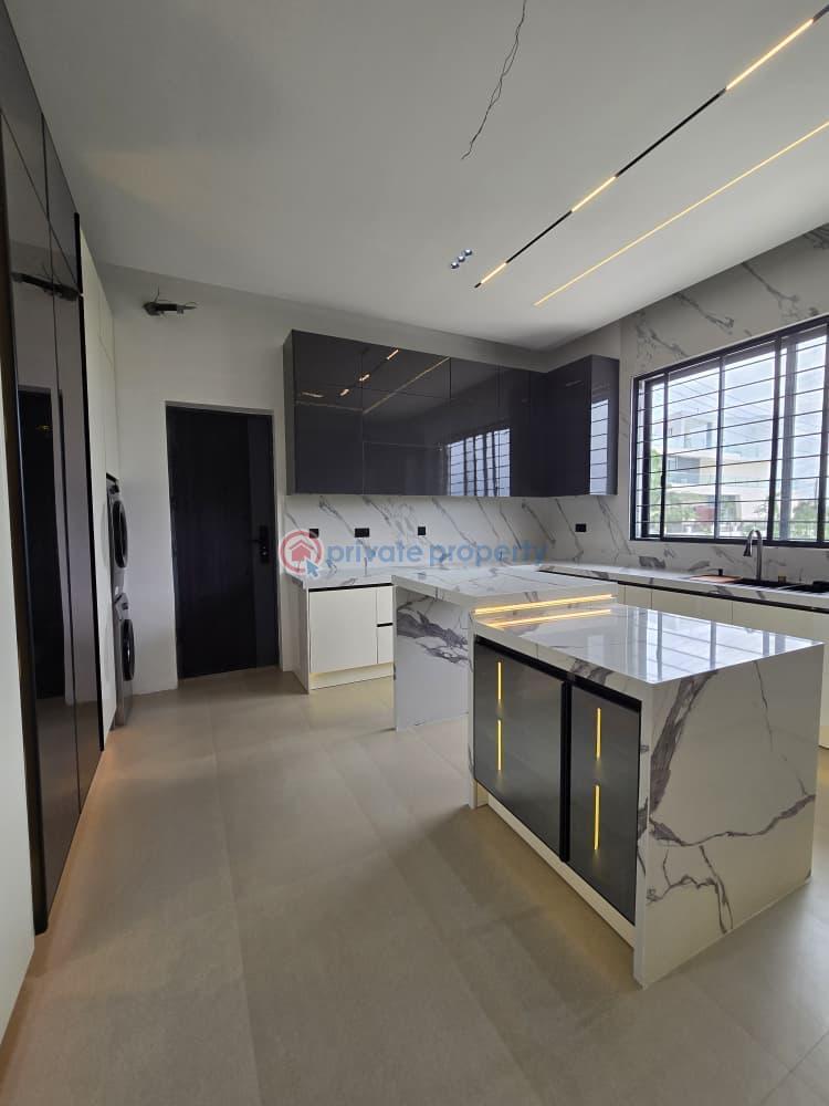 5 bedroom Detached Duplex For Sale Chevron Lekki Lagos - 4