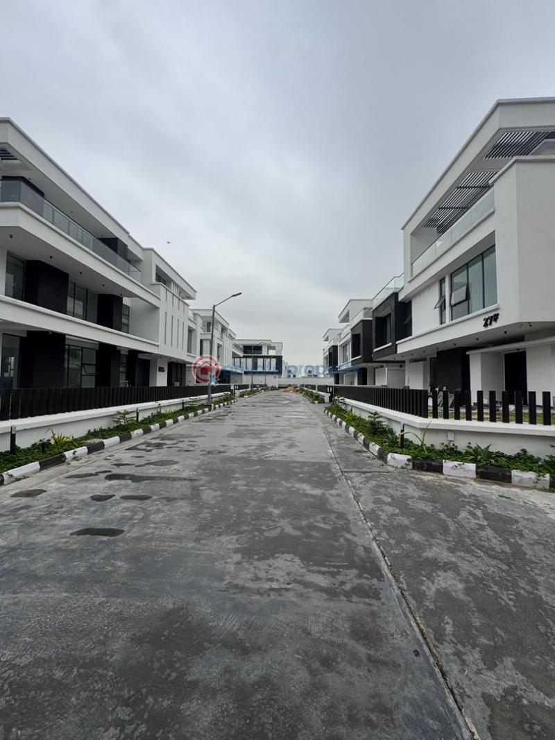 5 bedroom Detached Duplex For Sale Osapa London Osapa Lekki Lagos - 4
