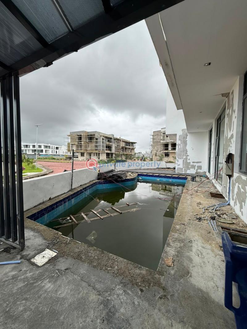6 bedroom Detached Duplex For Sale Osapa London Lekki Lagos - 6