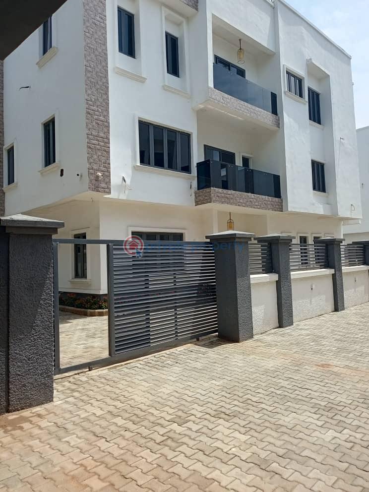 7 bedroom House For Sale Asokoro Abuja Phase 1  - 2