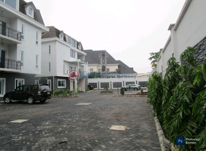 3 bedroom Maisonette For Rent Banana Island Old Ikoyi Lagos - 2