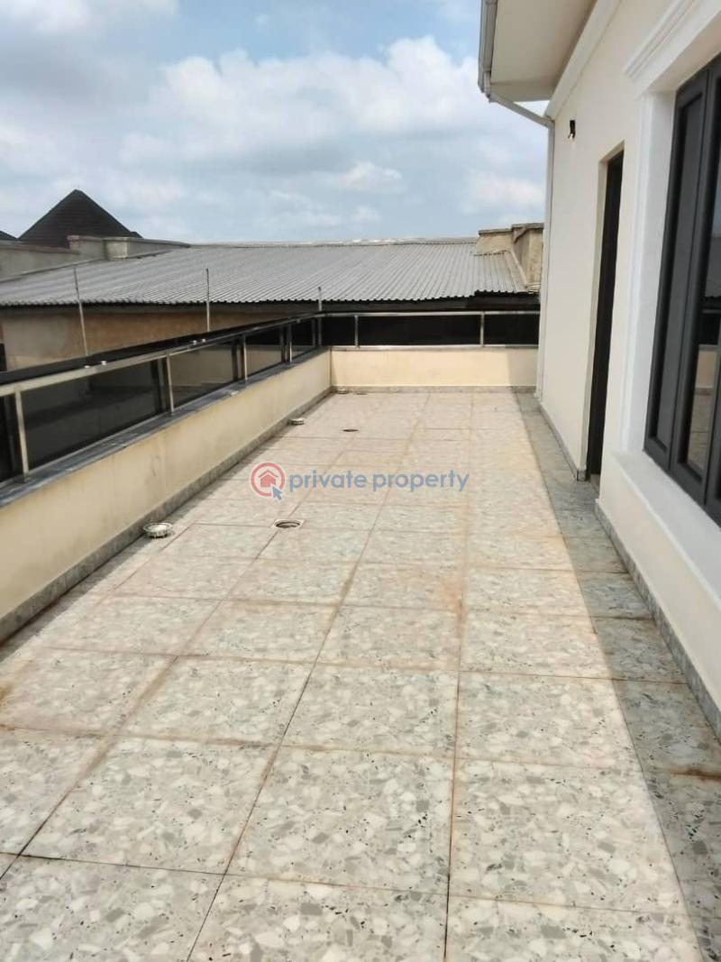 7 bedroom Duplex For Sale Guzape Abuja Phase 1  - 22