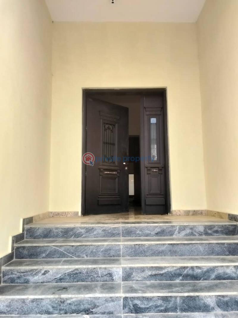 7 bedroom Duplex For Sale Guzape Abuja Phase 1  - 39