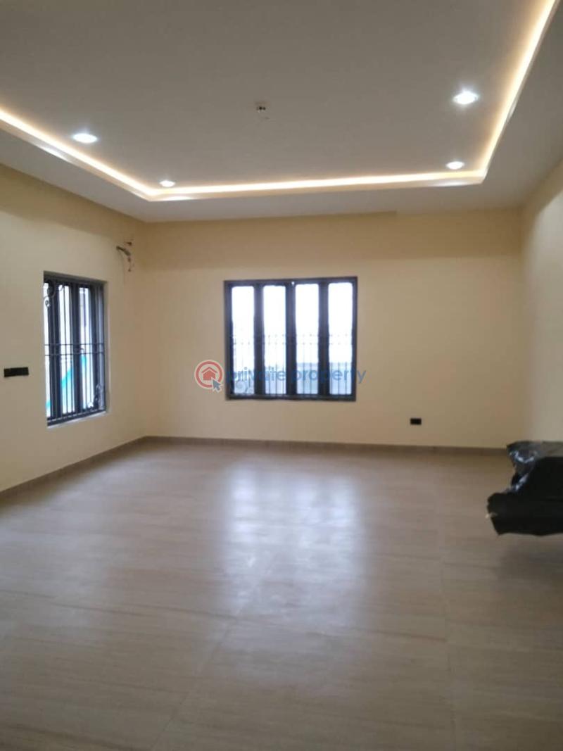 7 bedroom Duplex For Sale Guzape Abuja Phase 1  - 29
