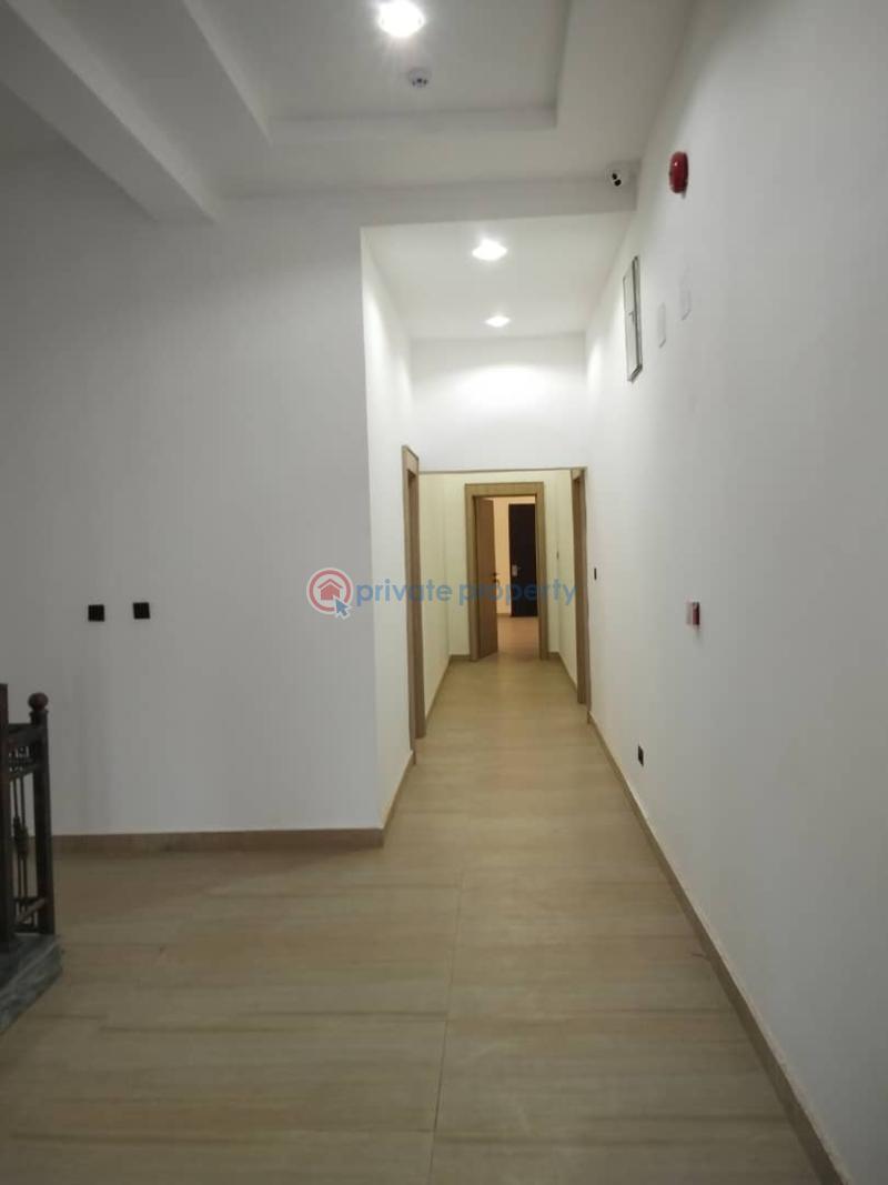 7 bedroom Duplex For Sale Guzape Abuja Phase 1  - 30