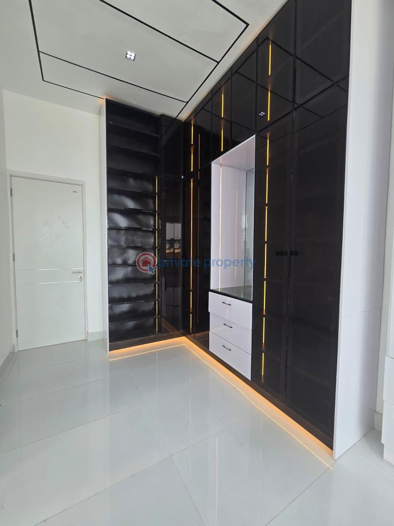 4 bedroom Detached Duplex For Sale Ikota Lekki Lagos - 11