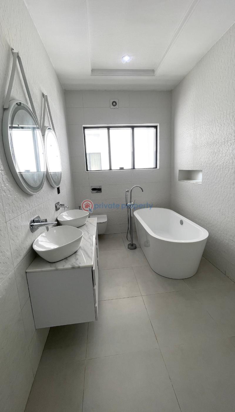 5 bedroom Detached Duplex For Sale Pinnock Beach Estate Lekki Lagos Osapa Lekki Lagos - 17