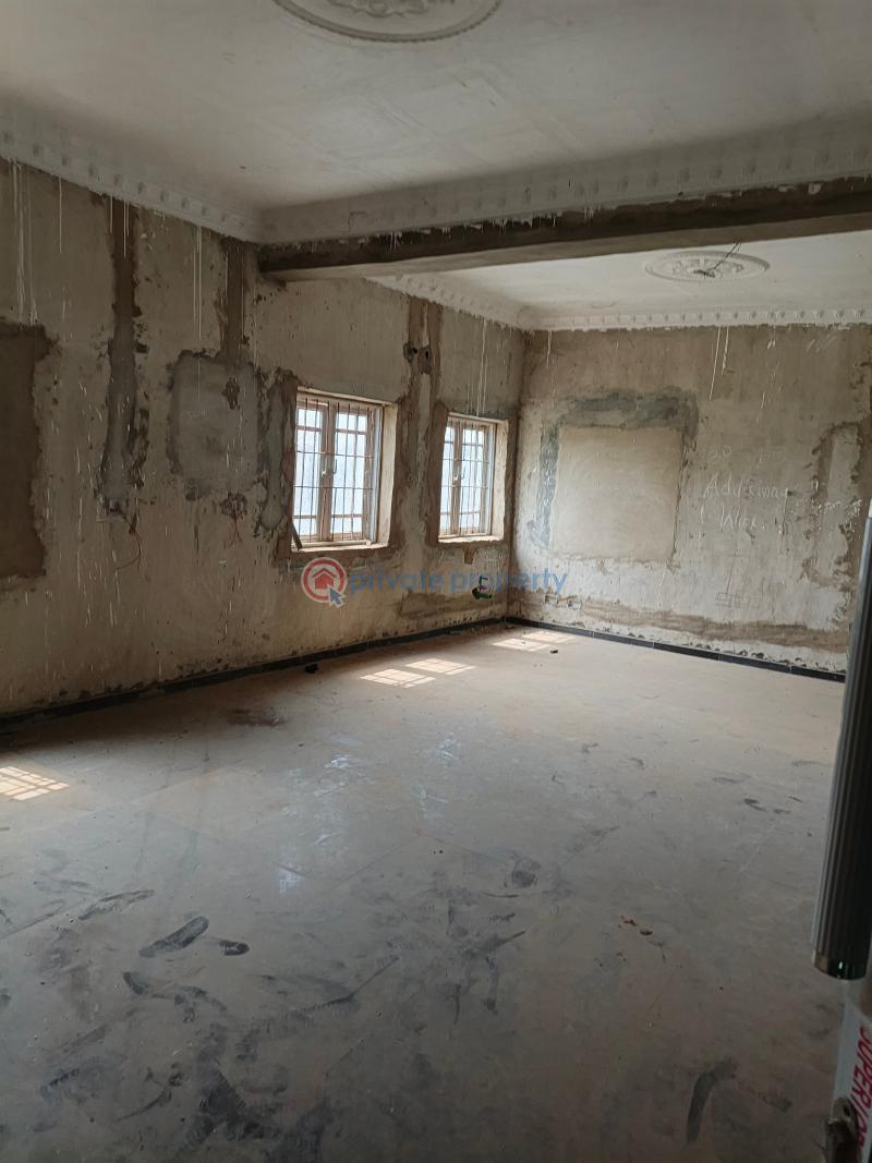 Commercial Property For Sale Along Ikorodu / Ijebu Ode Road, Ikorodu Ikorodu Lagos - 10