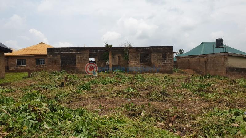 3 bedroom Detached Bungalow For Sale Owode, Abeokuta Road Apata Ibadan Oyo - 5