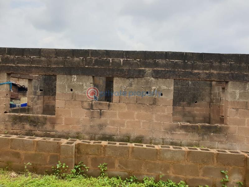 3 bedroom Detached Bungalow For Sale Owode, Abeokuta Road Apata Ibadan Oyo - 2
