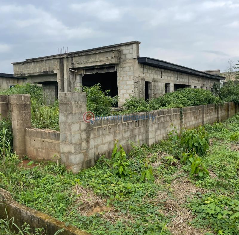 3 bedroom Detached Bungalow For Sale Adron London Park And Gardens, Akufo Ologuneru Eleyele Ibadan Oyo - 1