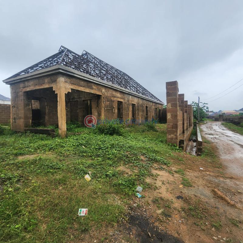 3 bedroom Detached Bungalow For Sale Elebu Off Akala Express Way Ibadan Oyo - 6