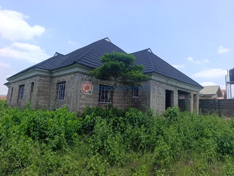 House For Sale Gbadewole, Idi Ape, Off Ojurin , Akobo , Ibadan. Ibadan Oyo - 0