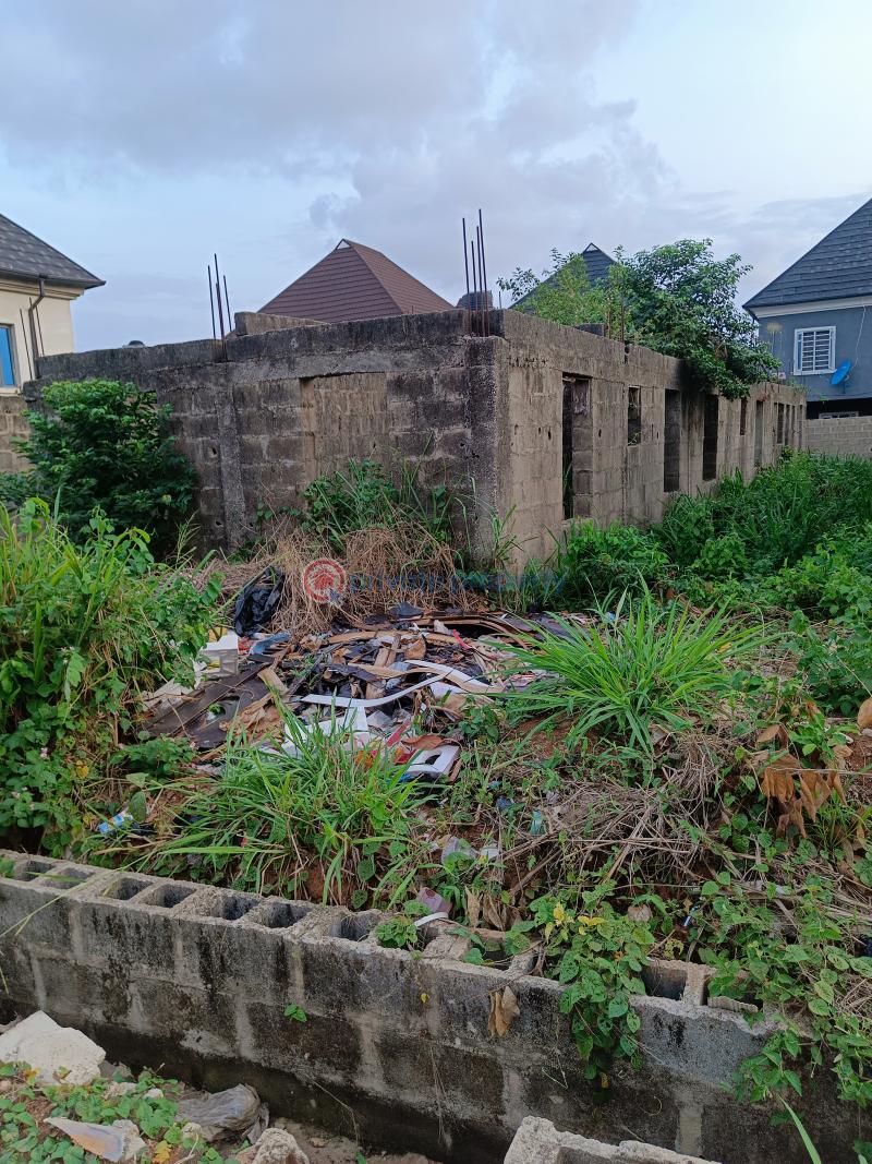 Uncompleted bungalow of 4 units of 2 bedroom flats in a very secured estate - 2 8 bedroom Detached Bungalow For Sale By Sholebo Estate Ebute Ikorodu Lagos - 2