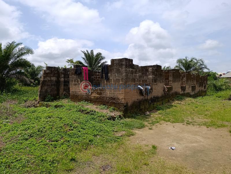 8 bedroom Bungalow For Sale Estate. Moniya Ibadan Oyo - 1