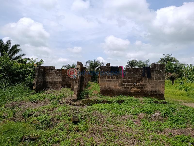 8 bedroom Bungalow For Sale Estate. Moniya Ibadan Oyo - 3