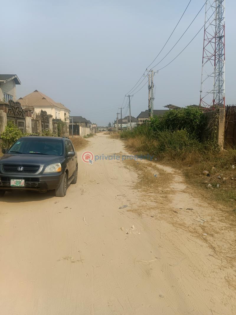 8 bedroom Duplex For Sale Valley View Estate Lekki Ebute Ikorodu Lagos - 1