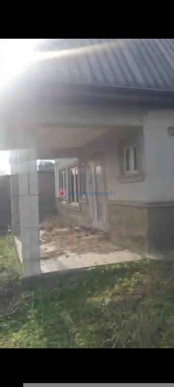 2 bedroom Flat & Apartment For Sale Alaaka Monganna Close To D Main Gate Ibadan Oyo - 0