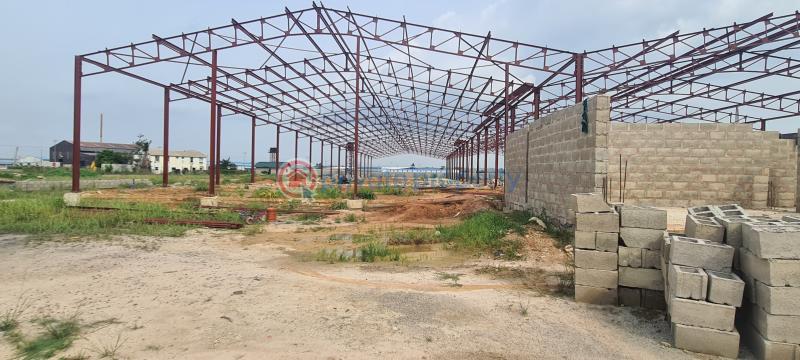 Warehouse For Sale Directly Facing Lagos/ibadan Expressway Mowe Ogun area  - 0