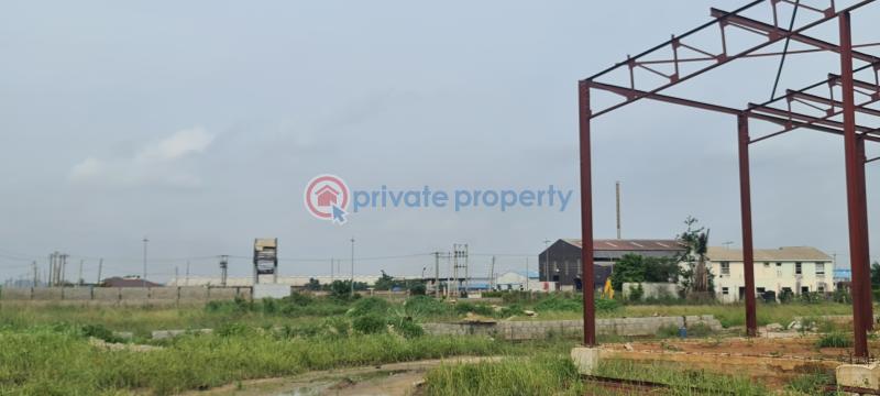 Warehouse For Sale Directly Facing Lagos/ibadan Expressway Mowe Ogun area  - 4
