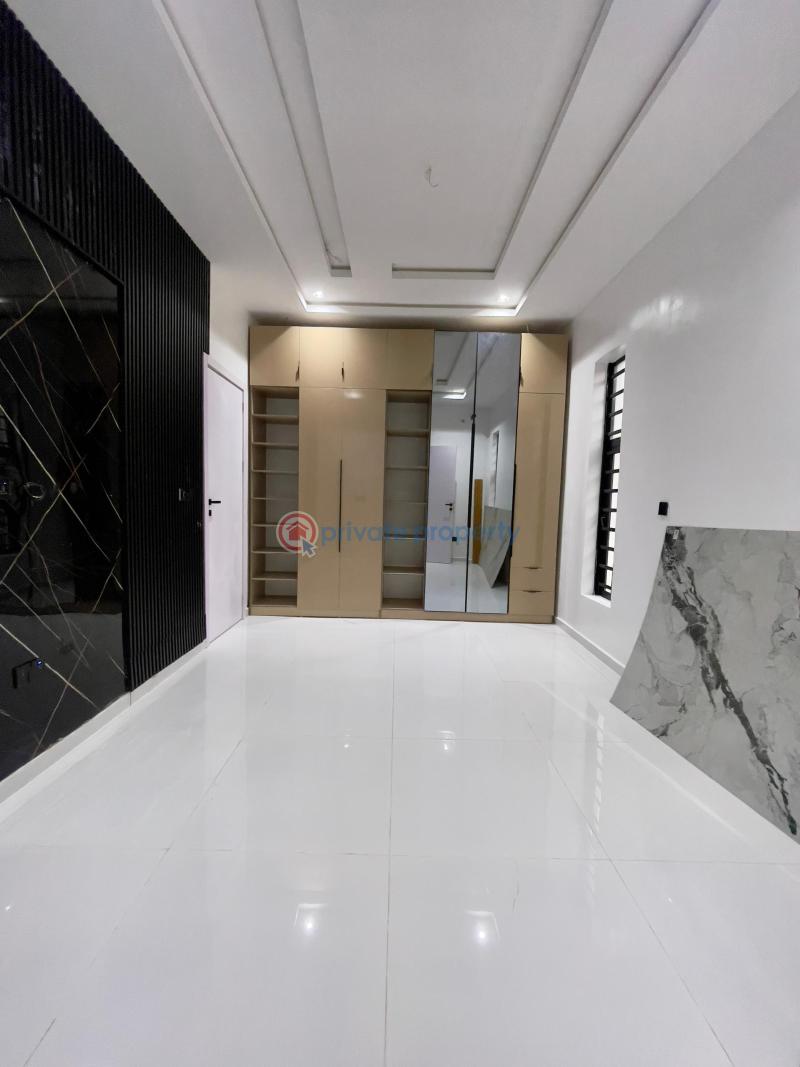 5 bedroom Detached Duplex For Sale Chevron Drive Lekki Lagos - 2
