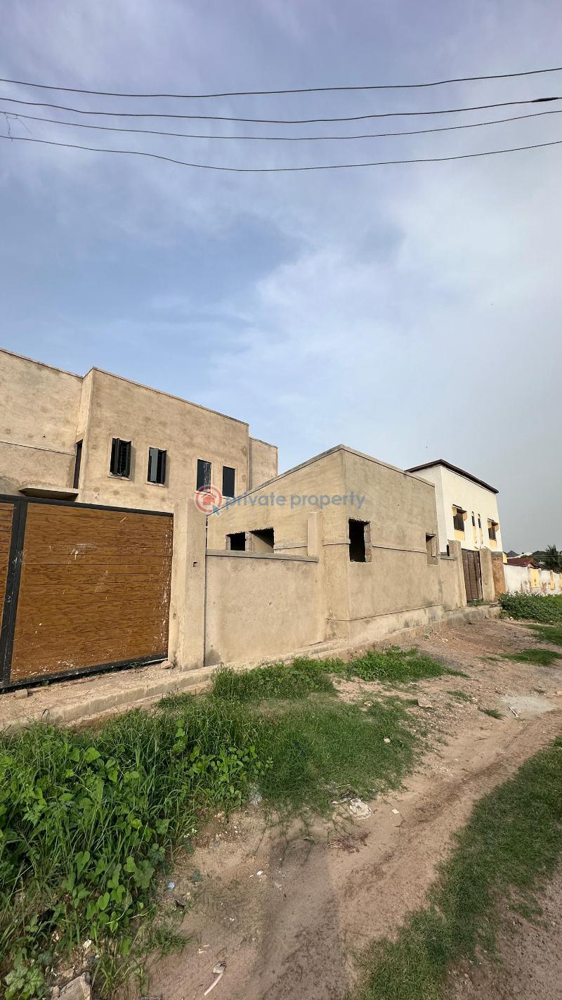 House For Sale Johnson Awe, Oluyole Extension, Ibadan. Ibadan Oyo - 2
