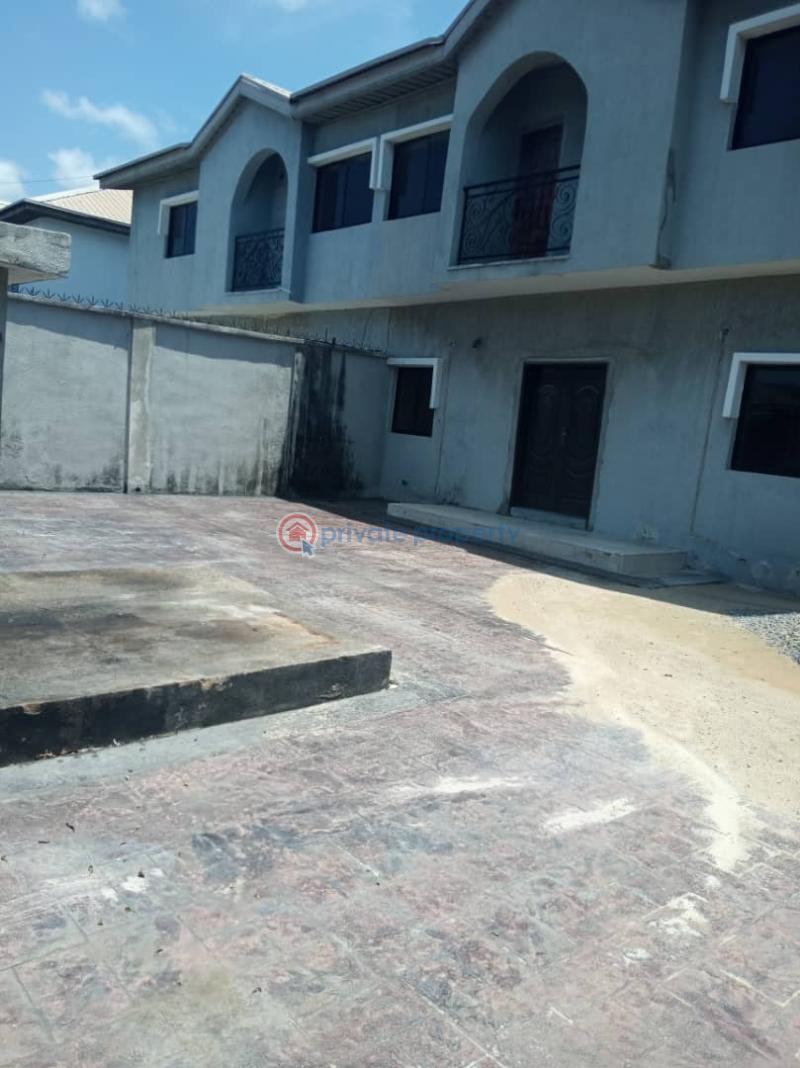 Under renovation massive commercial5 bedroom duplex with bq - 1 5 bedroom Duplex For Rent Off Admiralty Way Lekki Phase 1 Lagos - 1