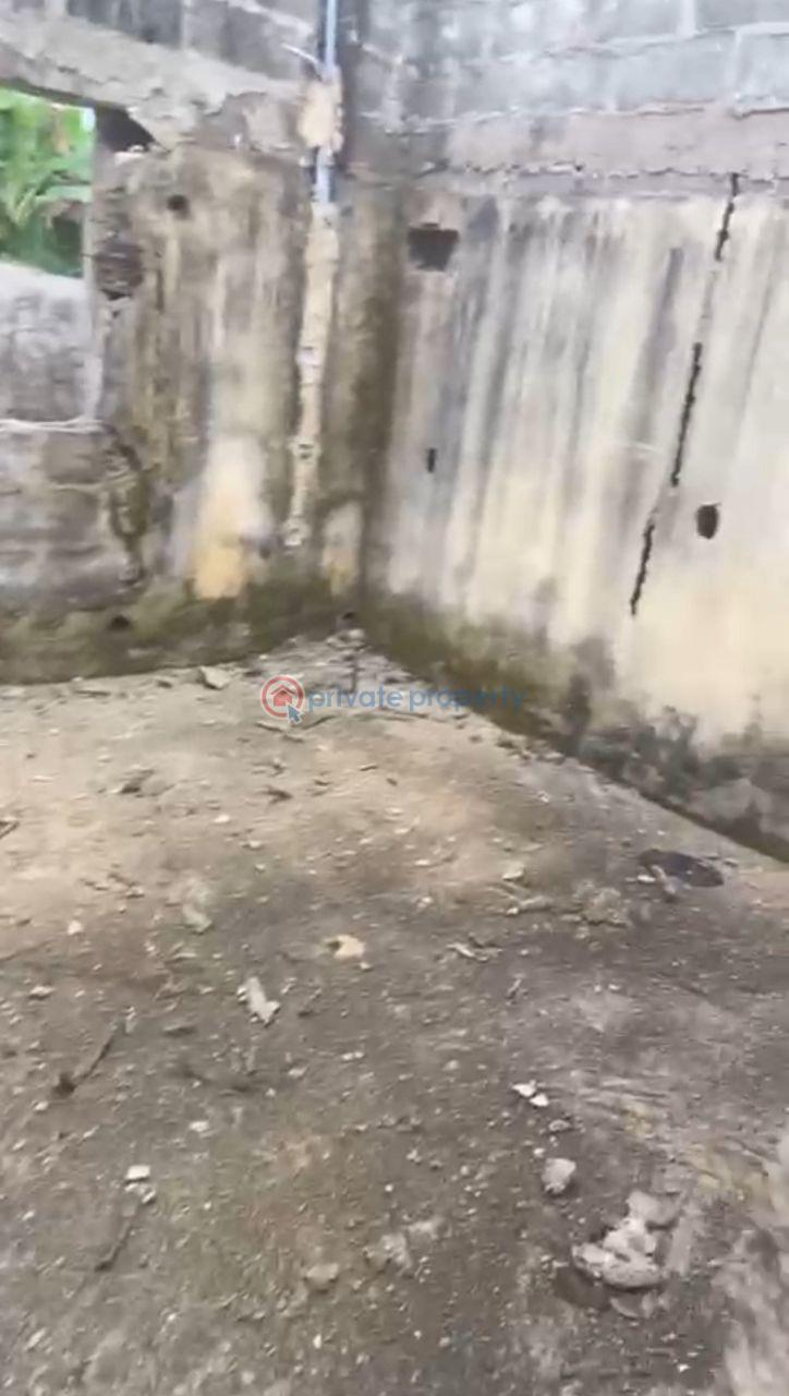 Unfinished 3bedroom with pond - 3 3 bedroom House For Sale Oyins Resort; Ijebu Ode Ijebu Ogun - 3
