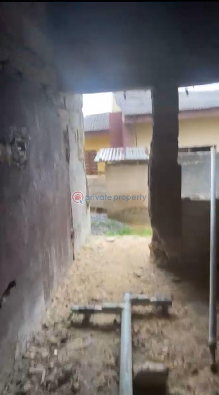 Unfinished 3bedroom with pond - 4 3 bedroom House For Sale Oyins Resort; Ijebu Ode Ijebu Ogun - 4