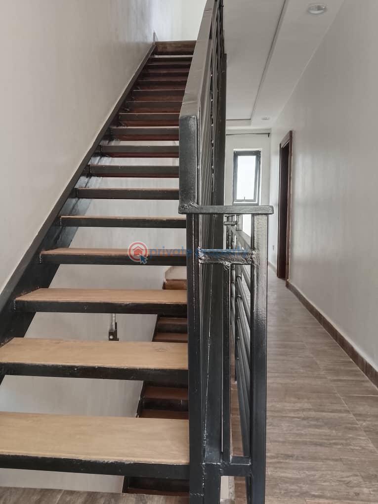 3 bedroom Semi detached Duplex For Rent Jahi Abuja Phase 2  - 4