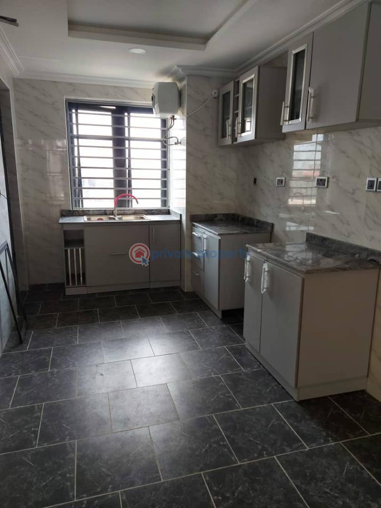 3 bedroom Block Of Flats For Rent Off Sọji Olátúnjí, New Road Busstop Lekki Lekki Phase 1 Lagos - 8