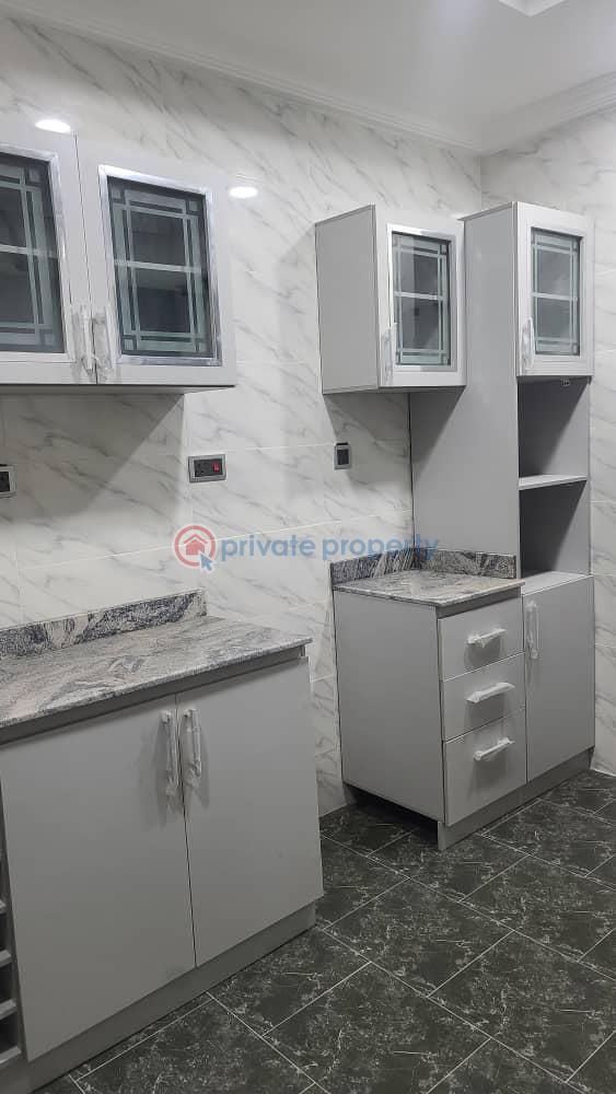3 bedroom Block Of Flats For Rent Off Sọji Olátúnjí, New Road Busstop Lekki Lekki Phase 1 Lagos - 5
