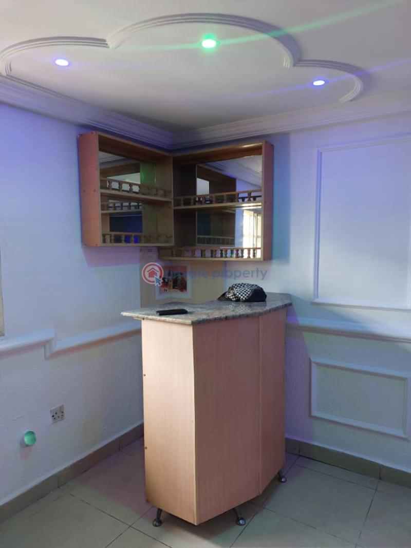 Unfurnished three bedroom ensuite maisonette, - 4 3 bedroom Maisonette For Rent Lekki Phase 1 Lagos - 4