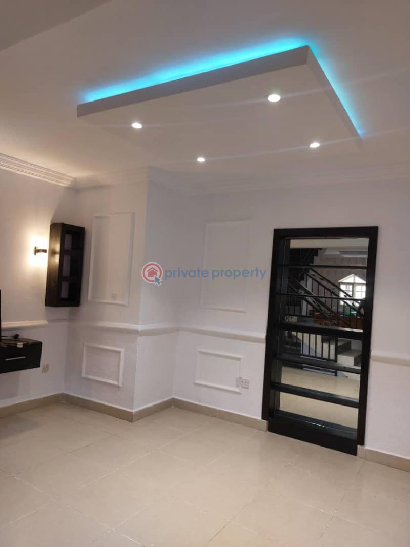 Unfurnished three bedroom ensuite maisonette, - 1 3 bedroom Maisonette For Rent Lekki Phase 1 Lagos - 1