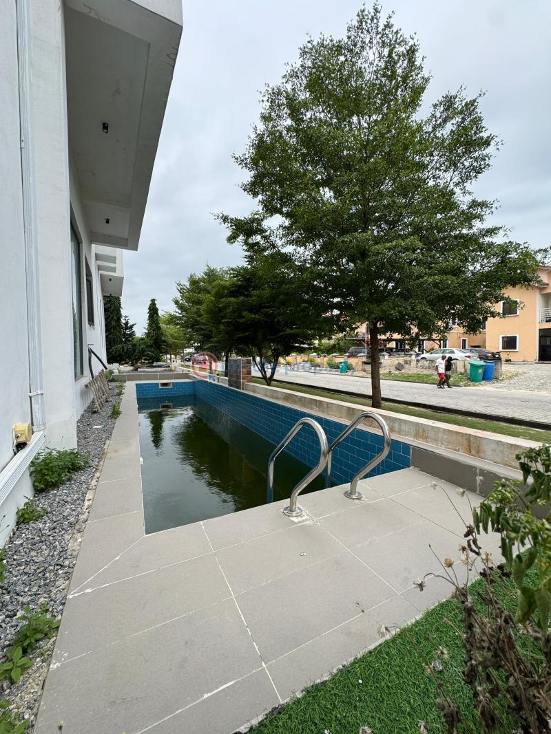 4 bedroom Detached Duplex For Sale Orchid Road, Lekki Lekki Expressway Lagos - 4